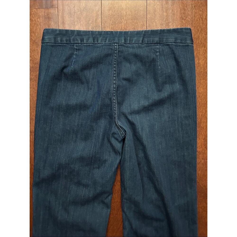 Levi's Women’s Dark Blue Slightly Flared Wide-Leg Jeans, Size 29 - Picture 7 of 11